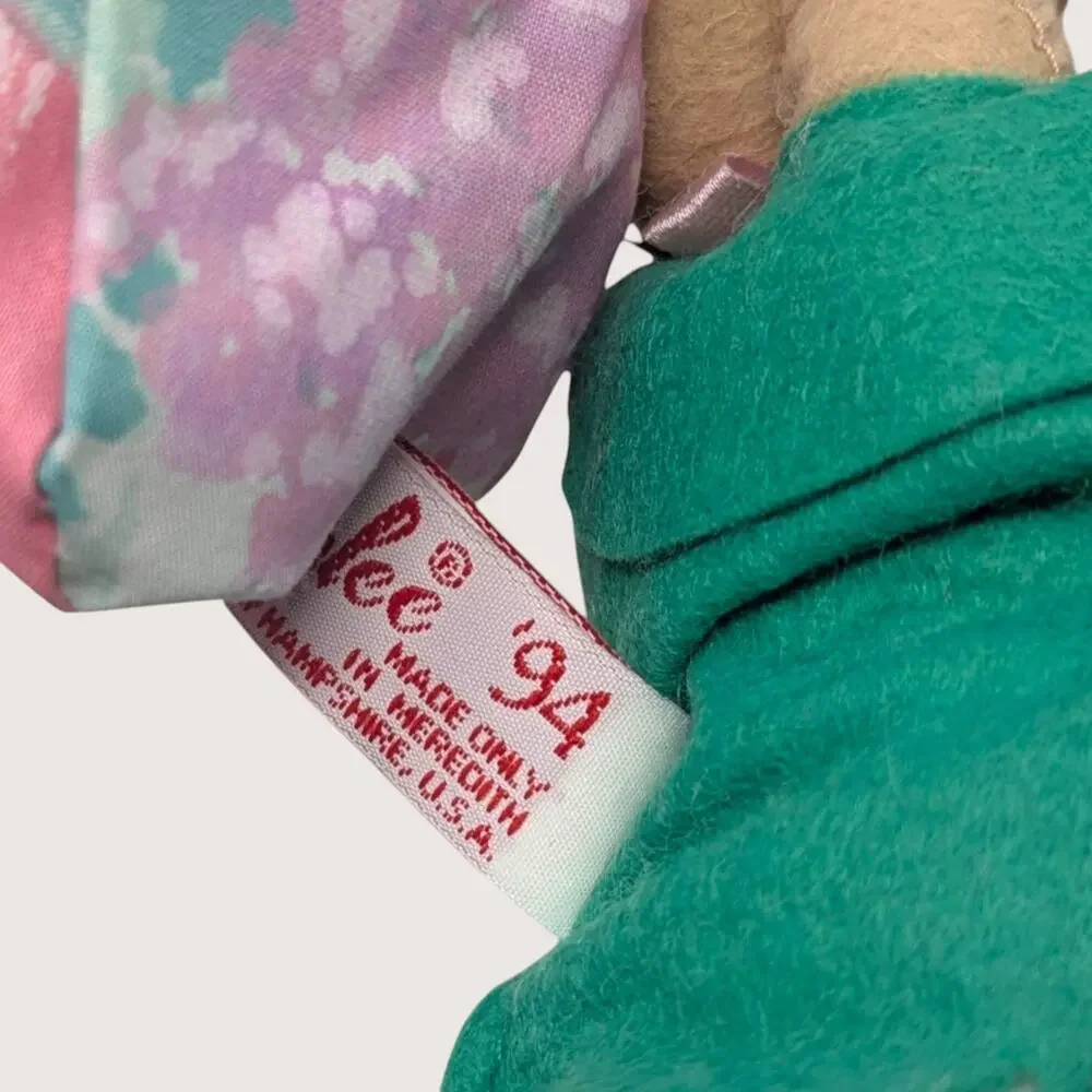 Annalee Dolls size approximately